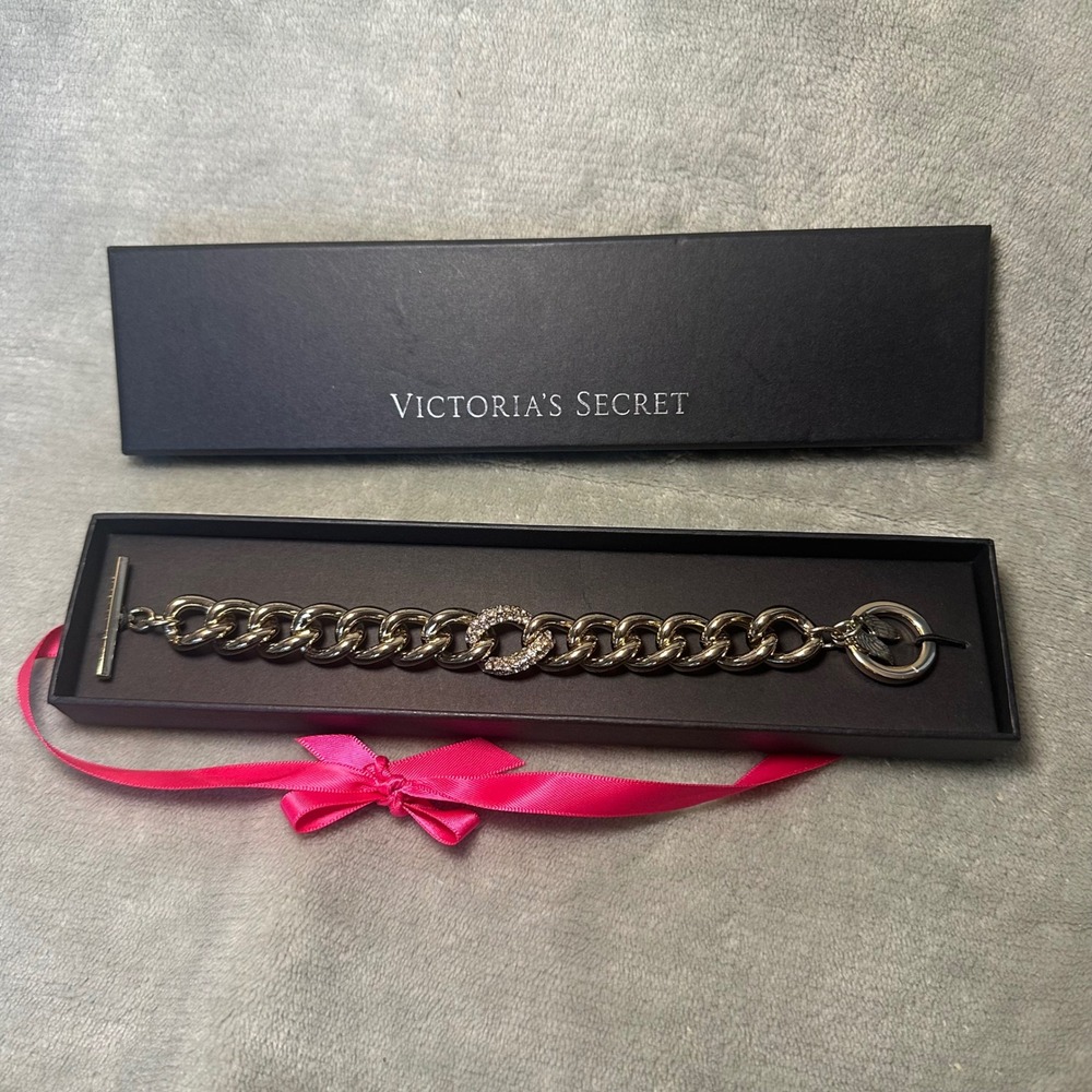 NIB Victoria Secret Bracelet Gold Chunky Curb Chain Rhinestone Angel Wing Toggle